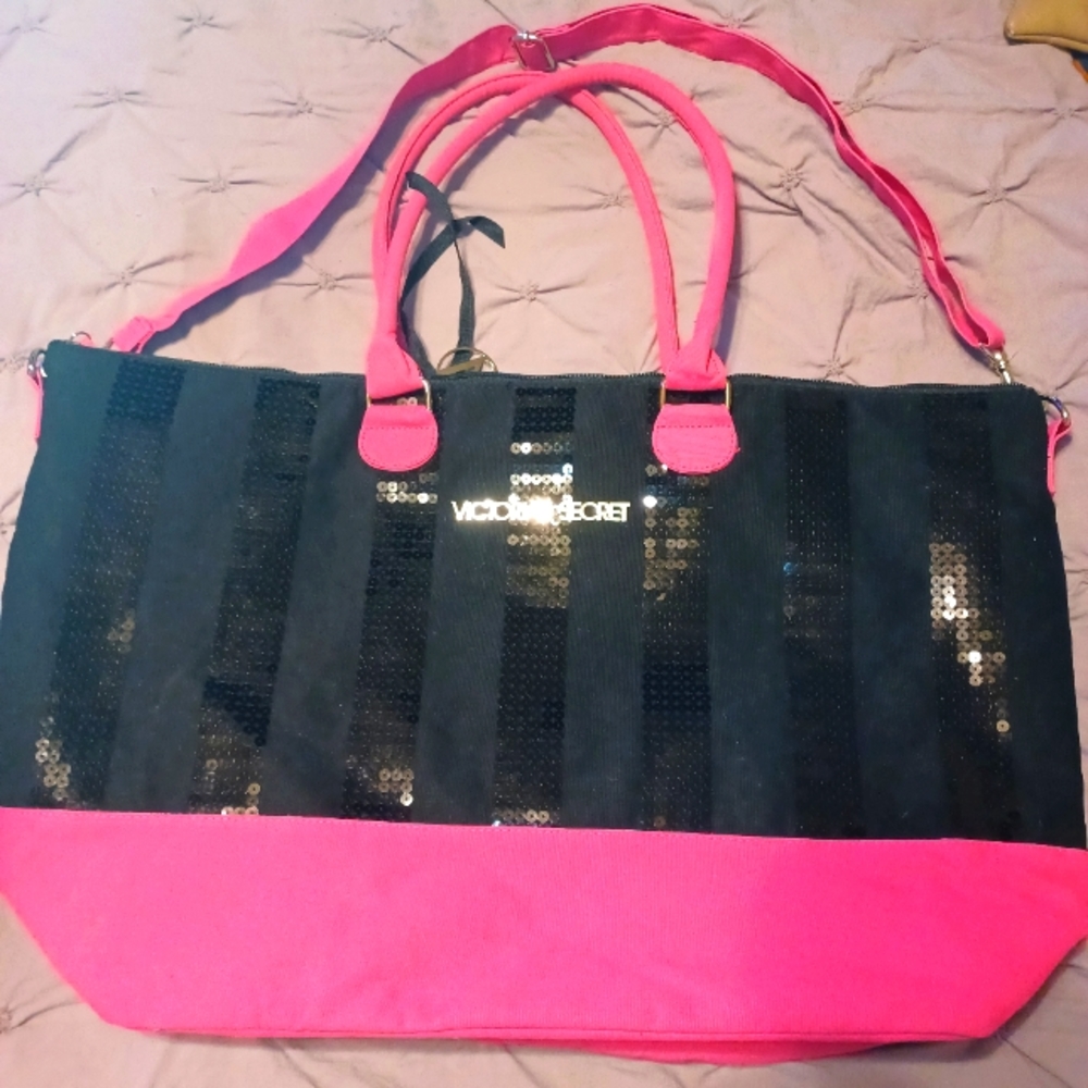 Victoria secret tote.